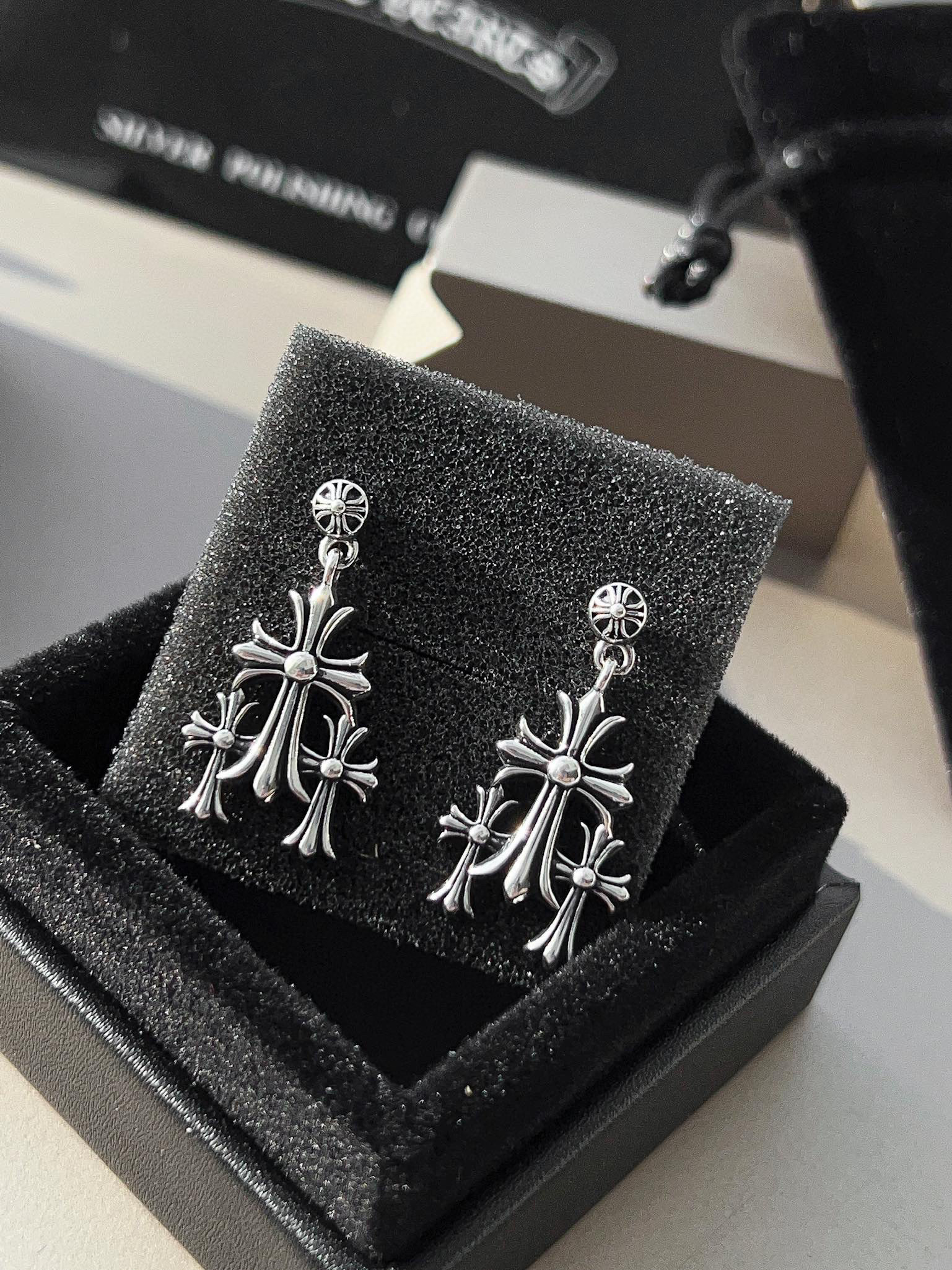 Chrome Hearts NIGO Small And Exquisite Pendant Earrings Accessories #nigo84181
