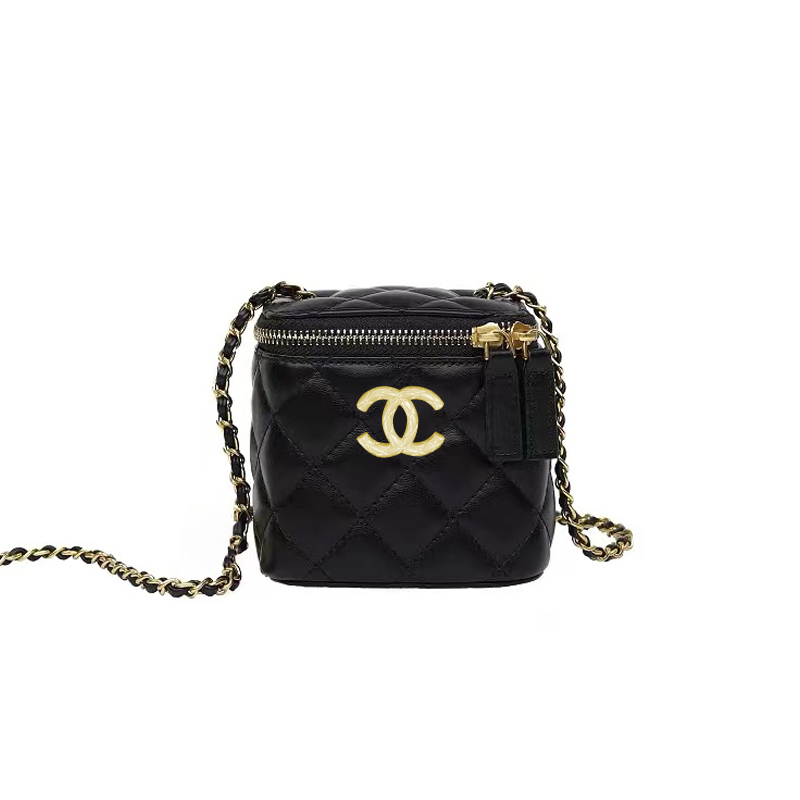 CHANEL NIGO  Middle Ancient MouthRedBag Sheepskin Pattern Hardware Mobile Phone Bag  #nigo82711