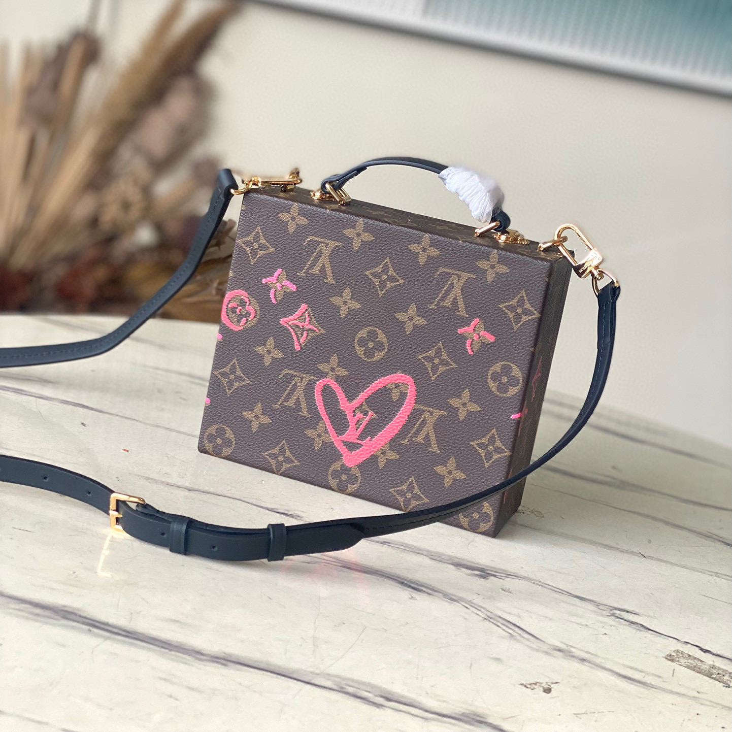 Louis Vuitton Satchel Handbag Tote Hard Case Bag Bags #nigo96196