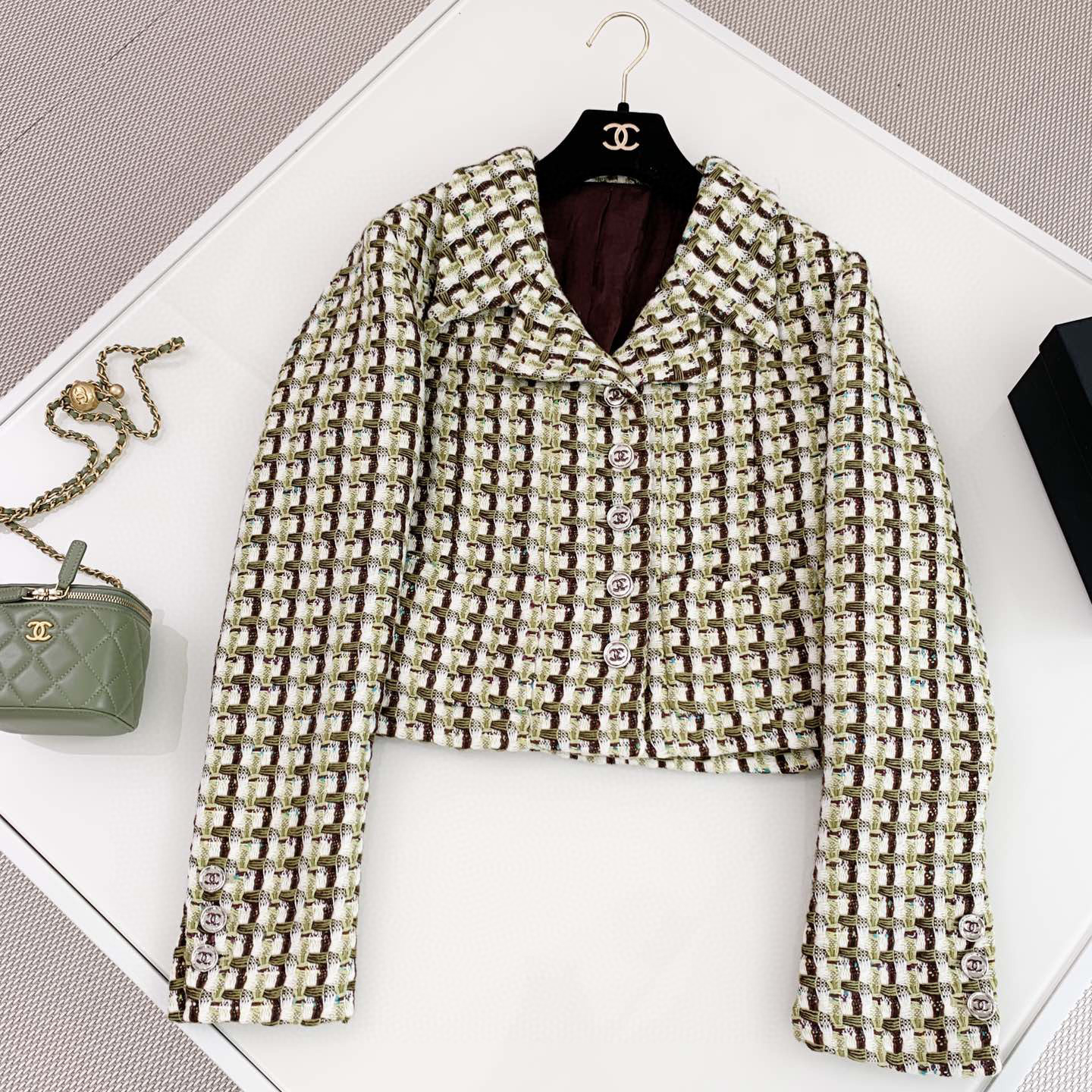 Chanel Fashionable Long Sleeved Jacket #nigo21668