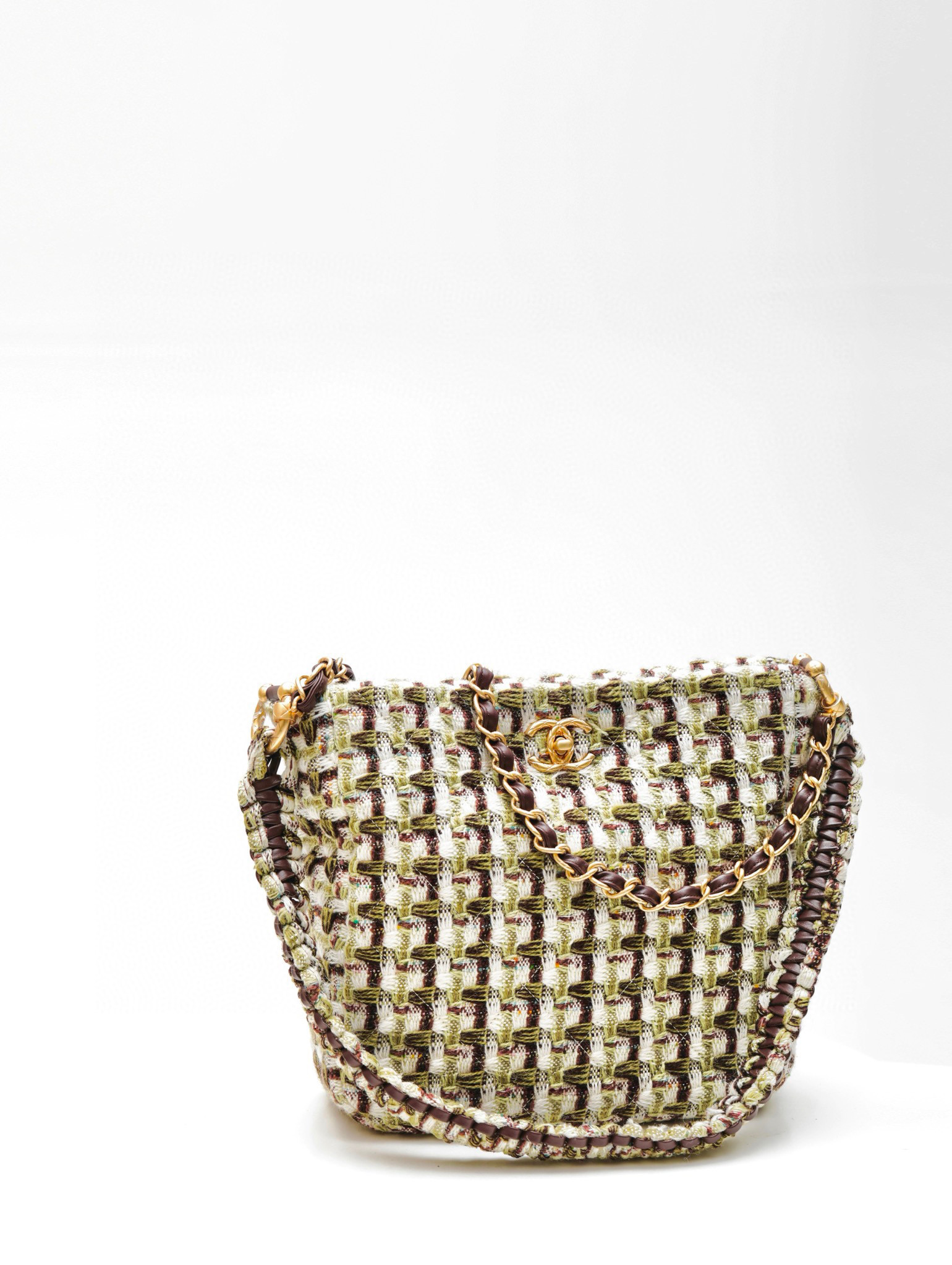 Chanel Woven Chain Bag #nigo21672