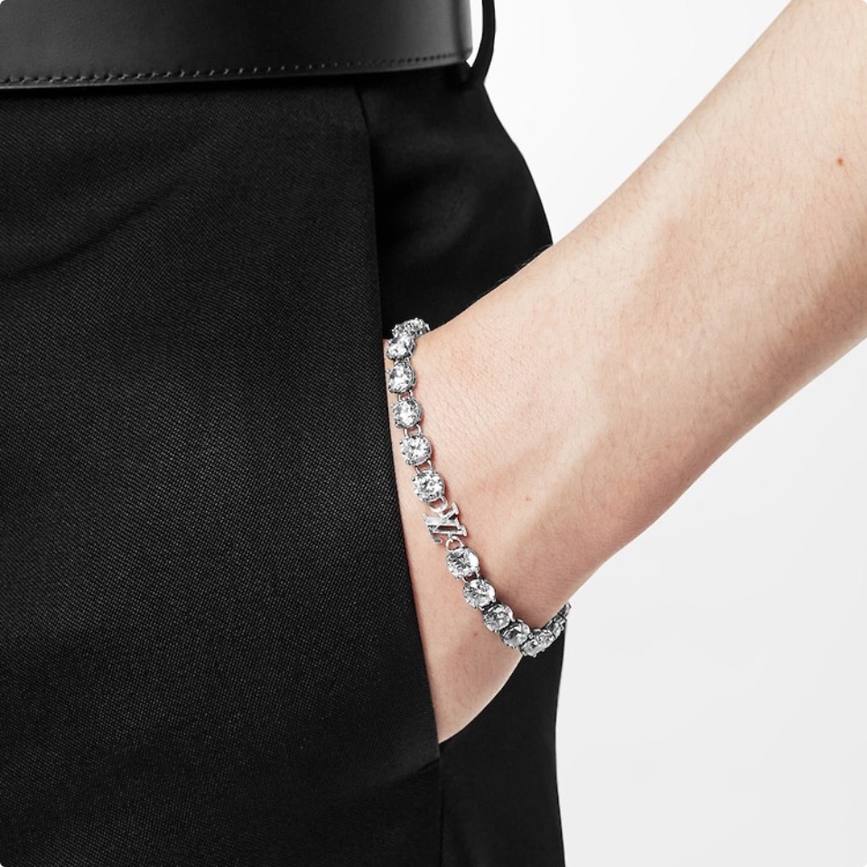 Louis Vuitton Cpystals Bracelet With Diamonds #nigo96265