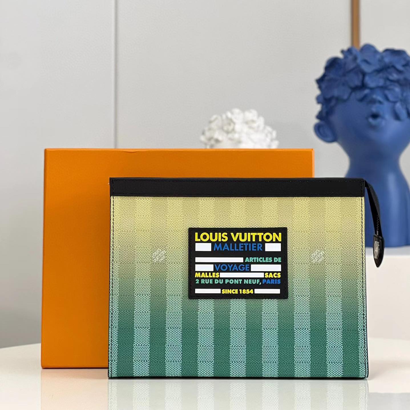 Louis Vuitton Gradient Canvas Colored Clutch Bag Bags #nigo4532