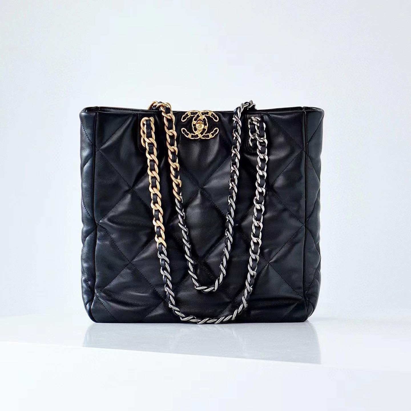 Chanel NIGO Portable One-Shoulder Shopping Bag Bags #nigo56617