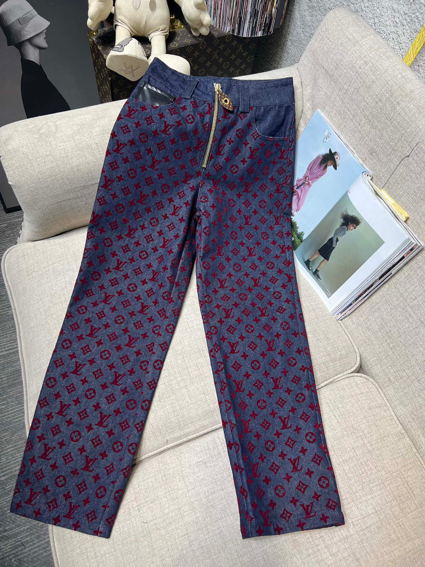 Louis Vuitton Monogram Tight Fitting Printed Pants #nigo21752