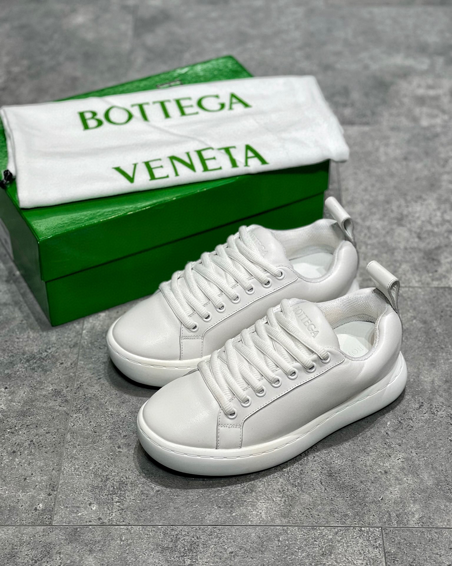 Bottega Veneta Cowhide Rubber Soft Soled Sneakers Shoes #nigo6467