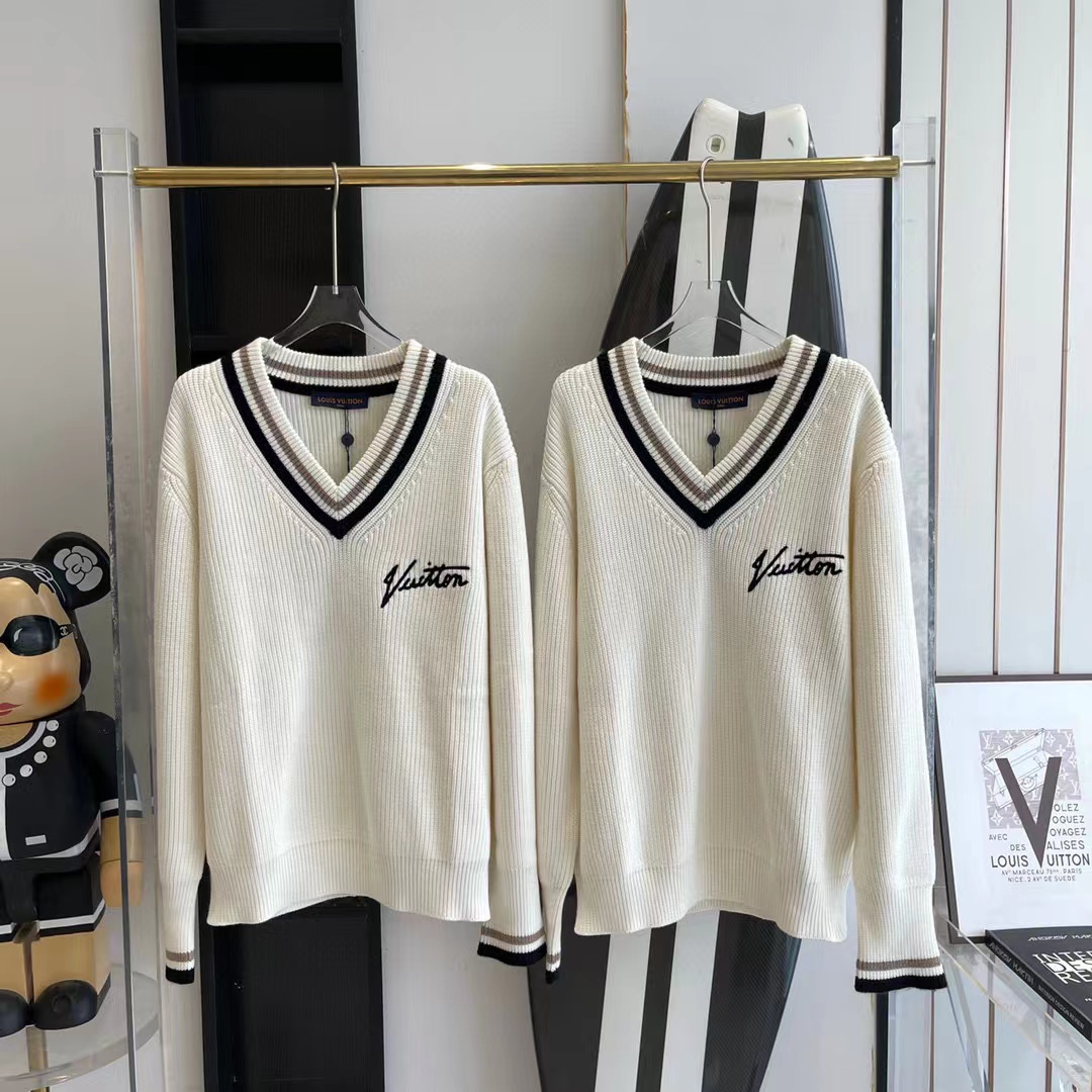 Louis Vuitton Long Sleeve Large V-Neck Knitted Sweater Pullover #nigo56371