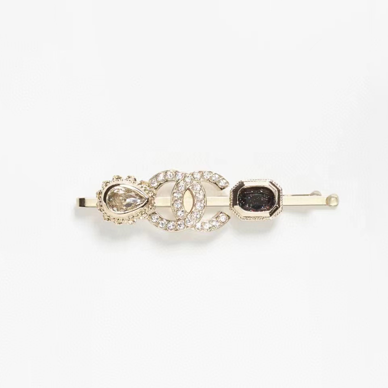 Chanel Heart-Shaped Rhinestone Hair Clip Accessories Jewelry #nigo82446