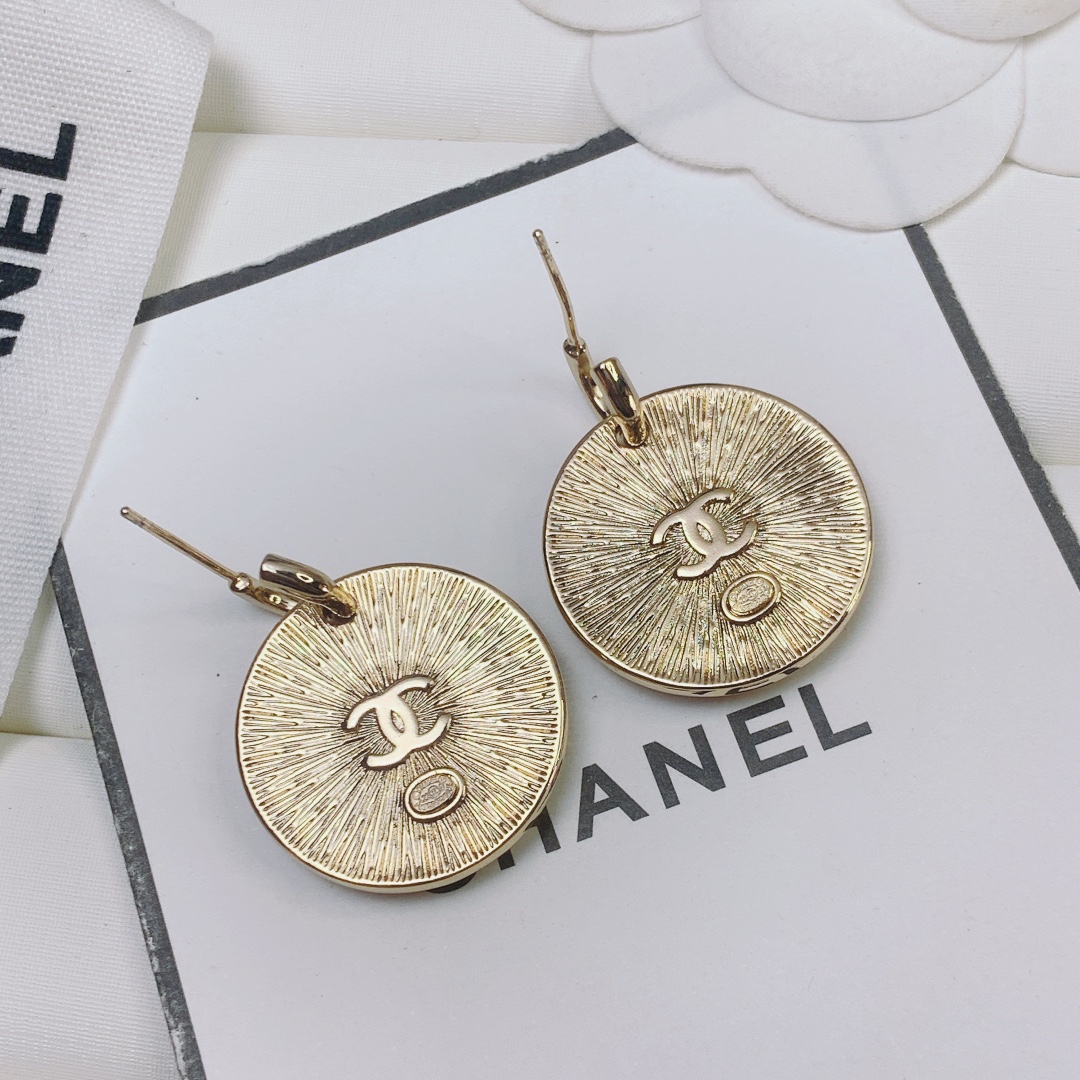 Chanel Round Full Bore Earrings Brass Accessories Jewelry #nigo82489