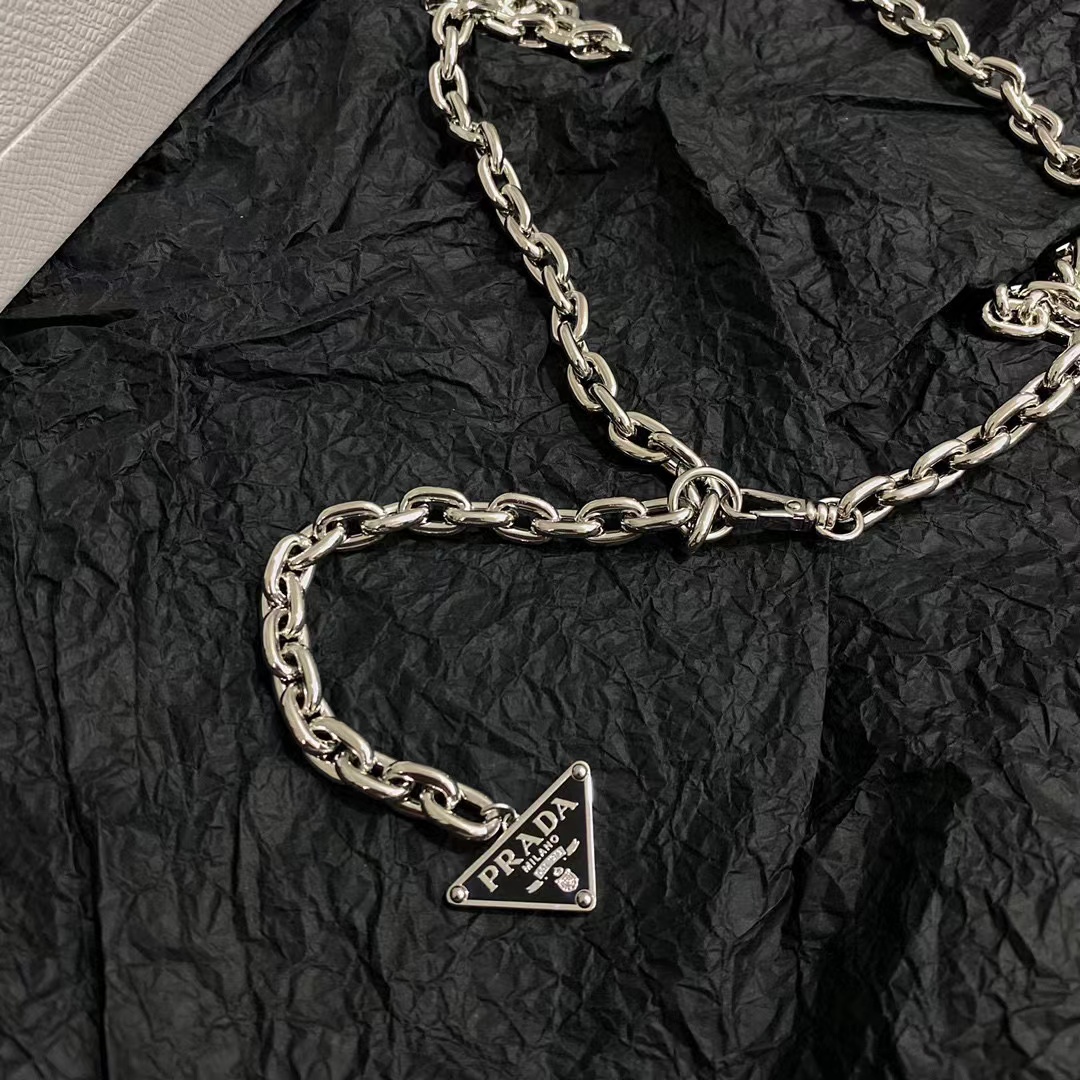 Prada Women's Necklaces Belt Belt Chains Fashion Accessories Jewelry #nigo89387