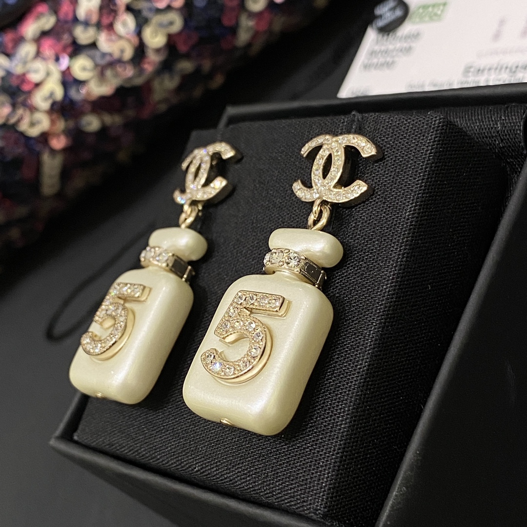 Chanel Perfume Bottle Pearl Earrings Copper Gold-Plated Accessories Jewelry #nigo82416