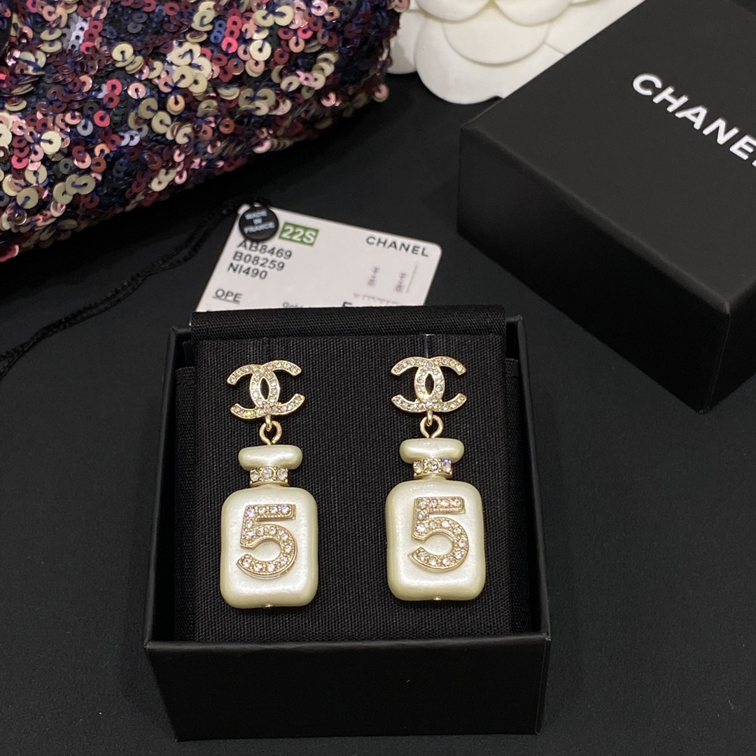 Chanel Perfume Bottle Pearl Earrings Copper Gold-Plated Accessories Jewelry #nigo82416