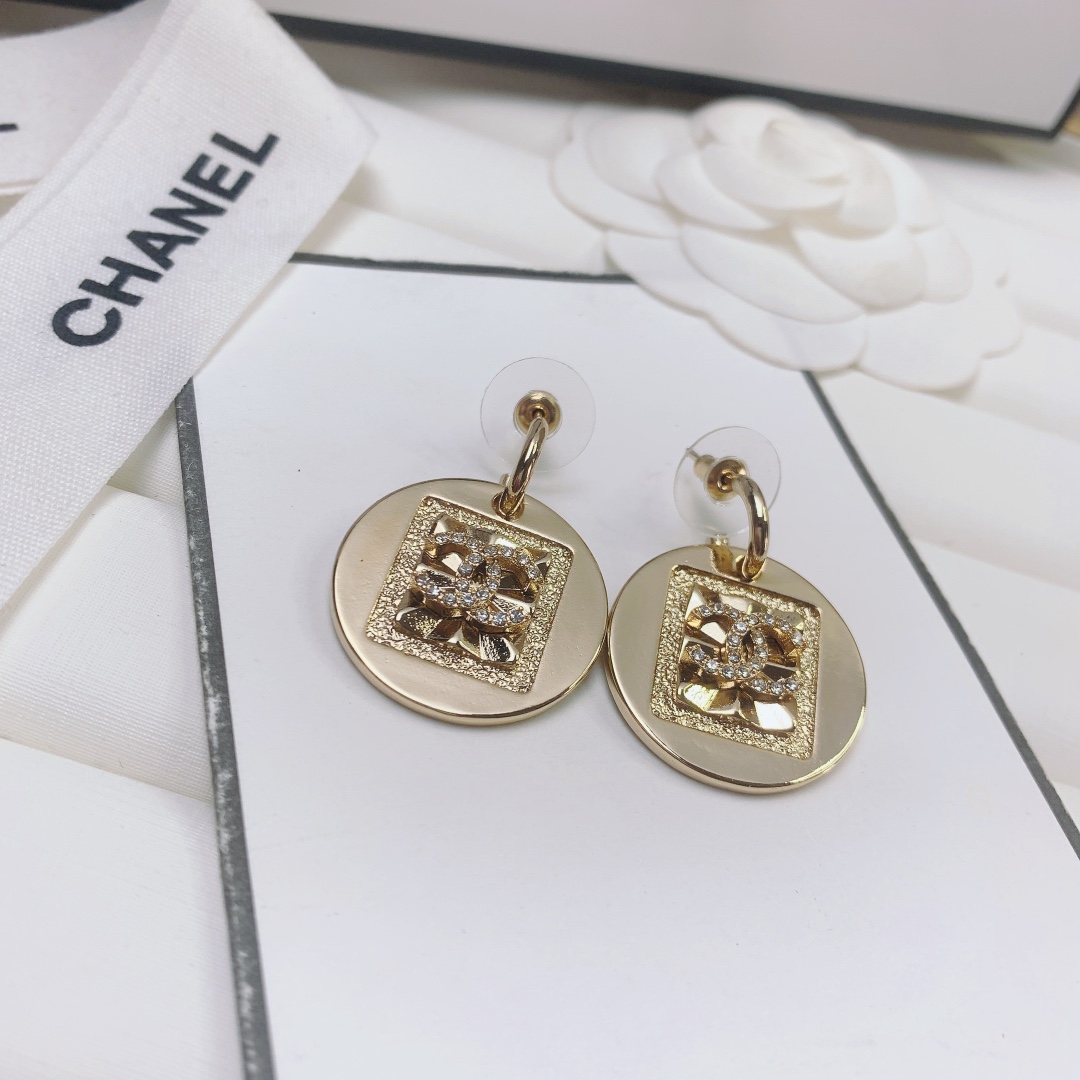 Chanel Round Full Bore Earrings Brass Accessories Jewelry #nigo82489