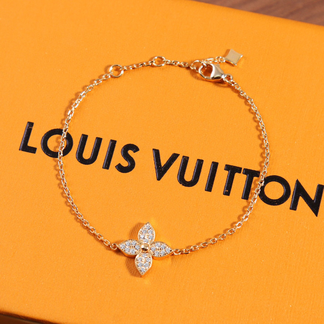 Louis Vuitton Bracelet Necklace Earrings Jewelry #nigo96426