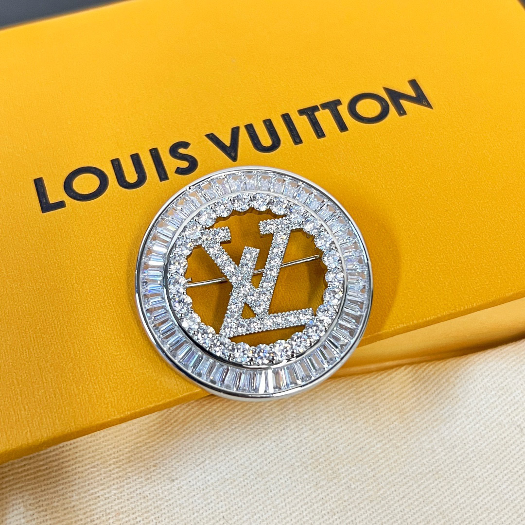 Louis Vuitton Round Bright Diamond Letter Brooch #nigo21795