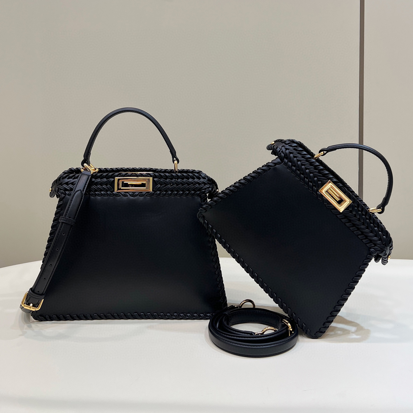 Fendi Peekaboo Iseeu Black Leather Woven Handbag Bag #nigo21834