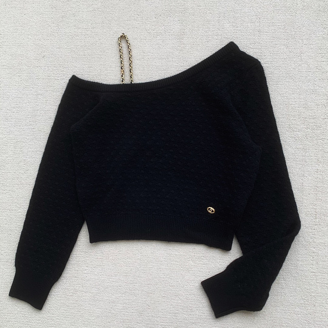 Chanel Long Sleeved Knitted Off Shoulder Top #nigo21866