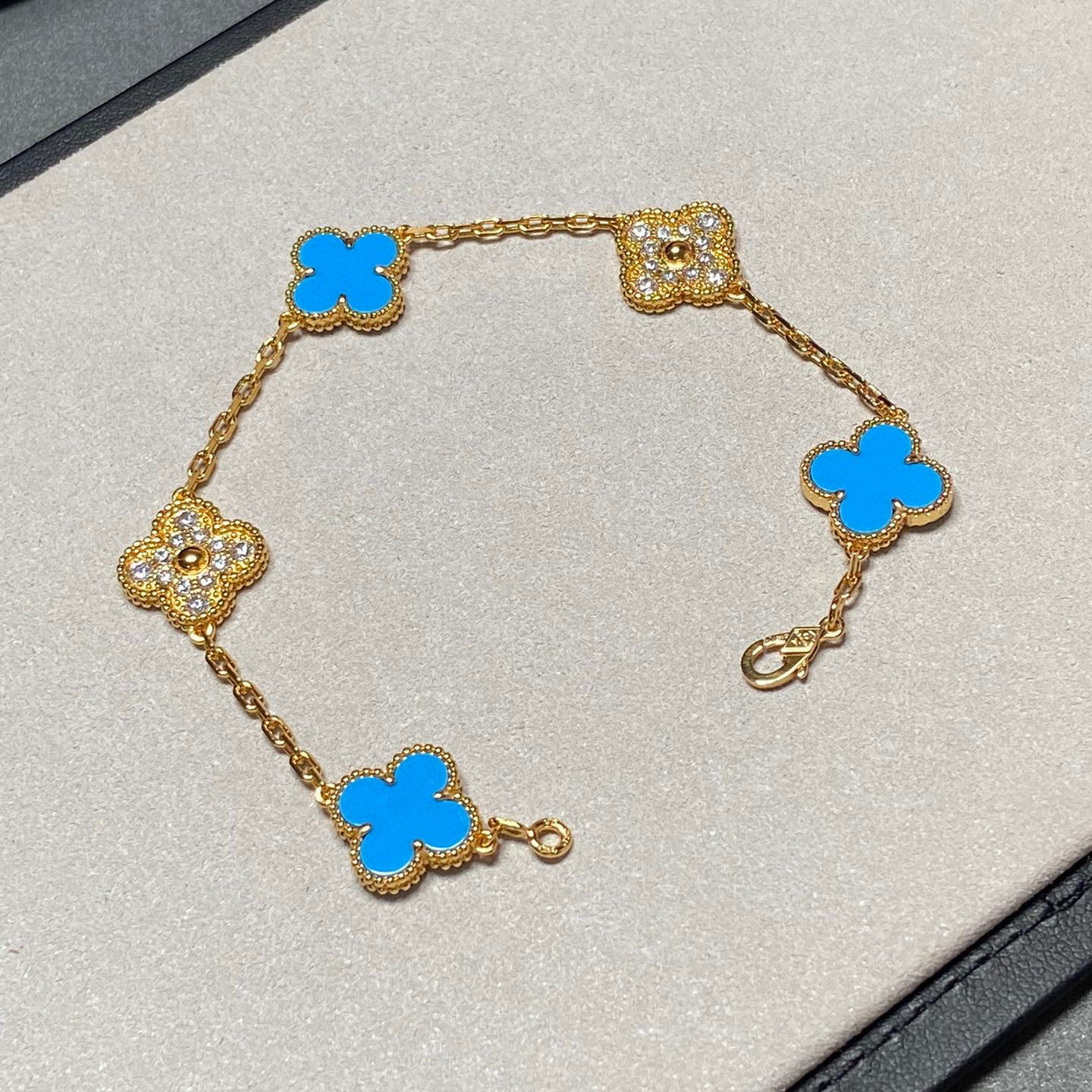 Van Cleef&Arpels Four Leaf Clover Bracelet Jewelry #nigo96748