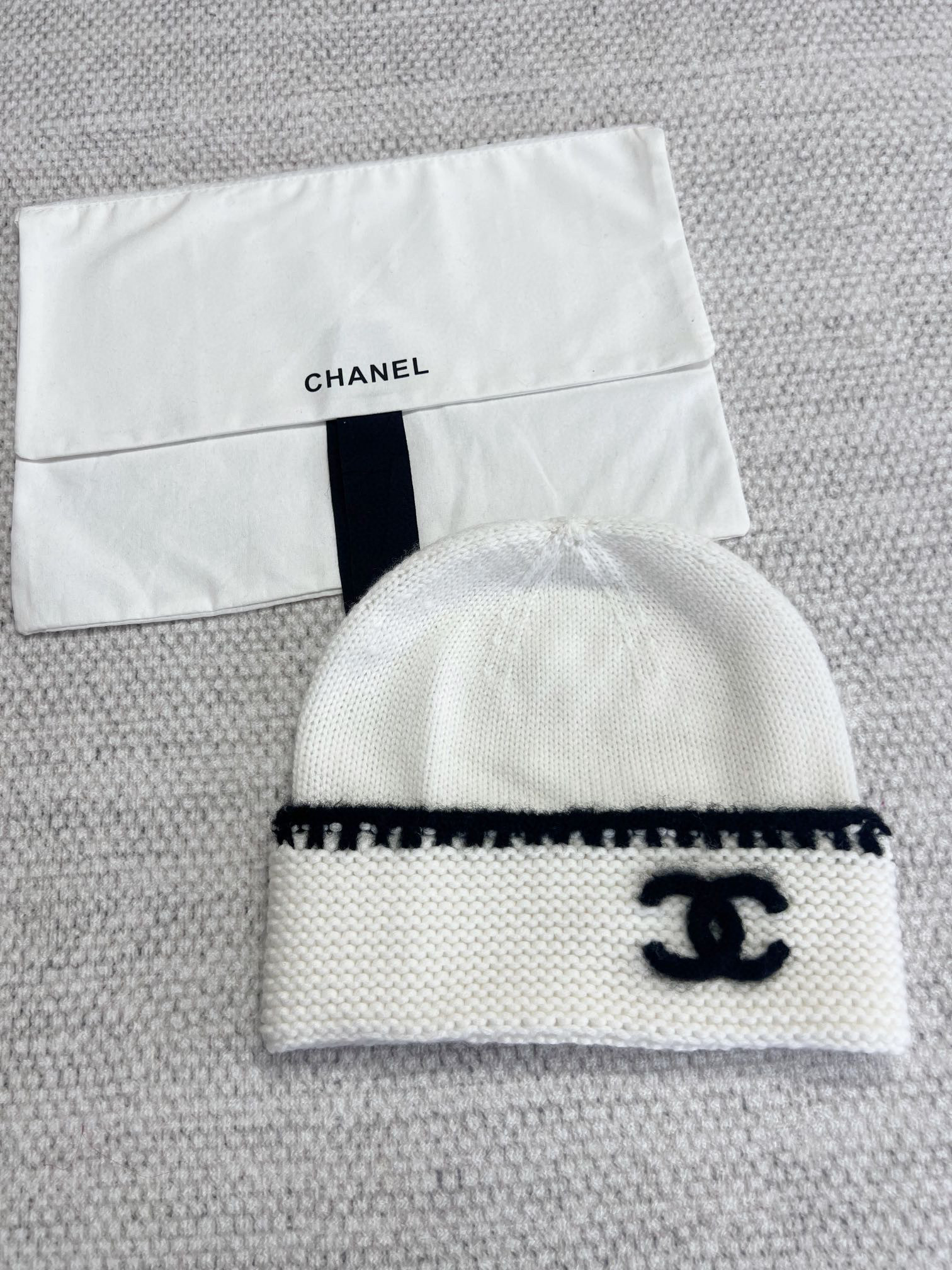 NIGO Celine Women's White and Black Double C Knitted Fleece Hat Cap Scarf #nigo96866