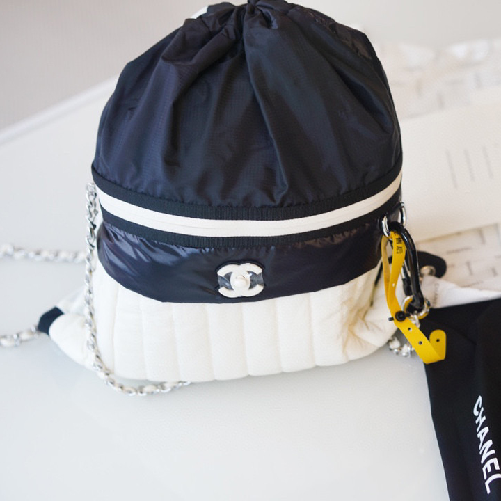 NIGO Chanel Women's Pleated Chain Nylon Black and White Shoulder Bag #nigo97219