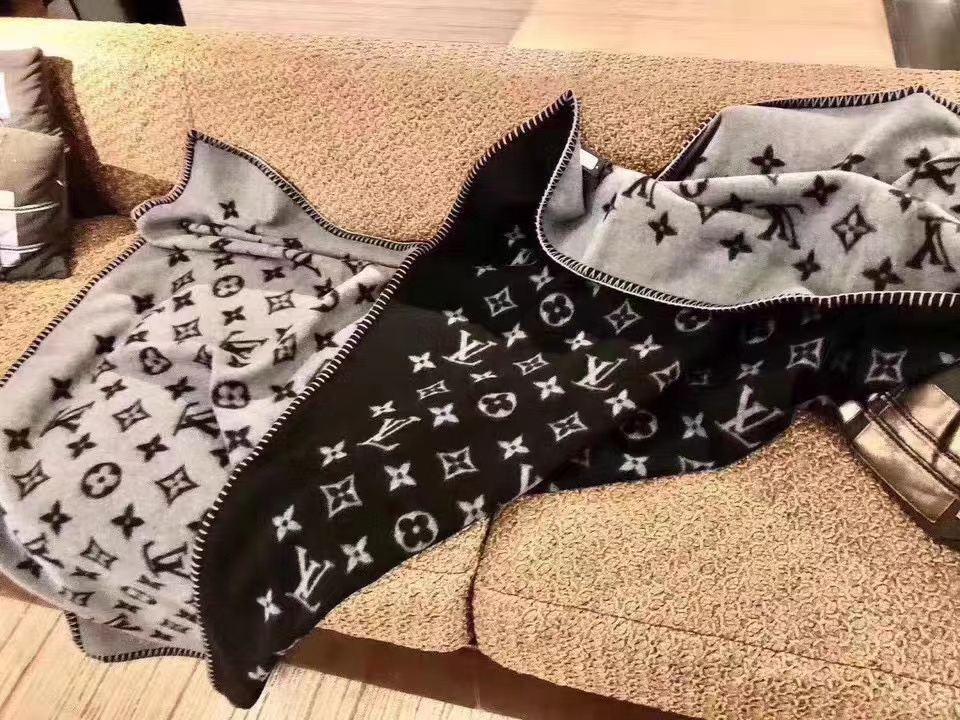 NIGO Louis Vuitton Black All Over Monogrammed Printed Wool Monogram Eclipse Blanket #nigo97286