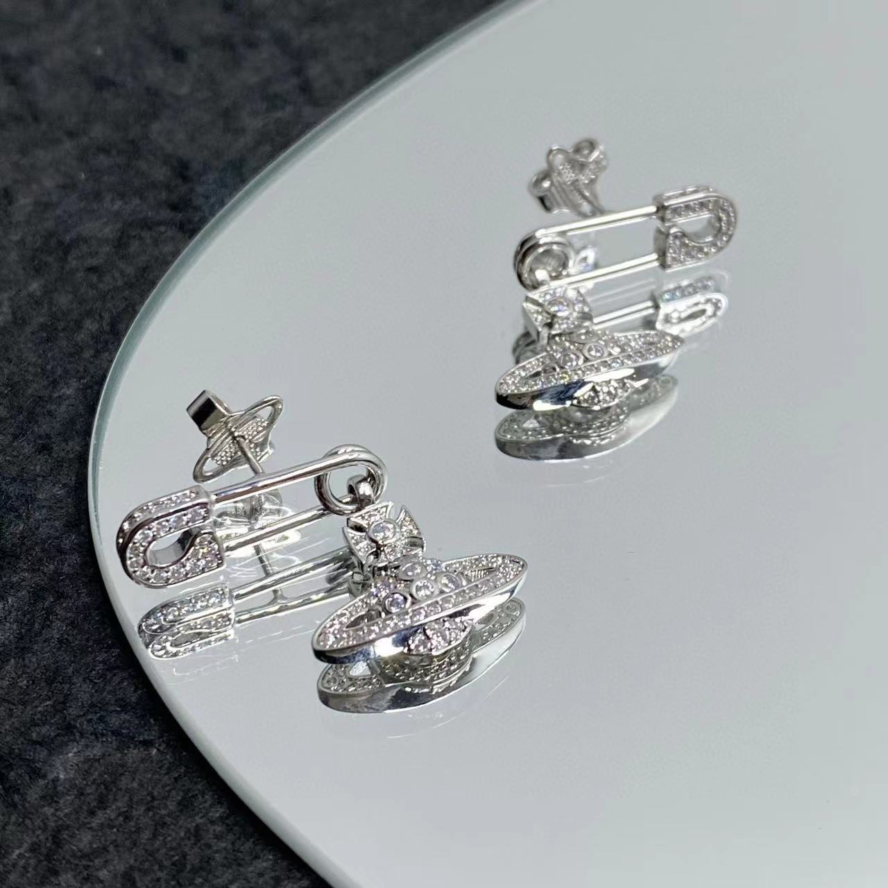 NIGO Vivienne Westwood Women's Crystal Pin Earrings Stud Jewellery #nigo97525