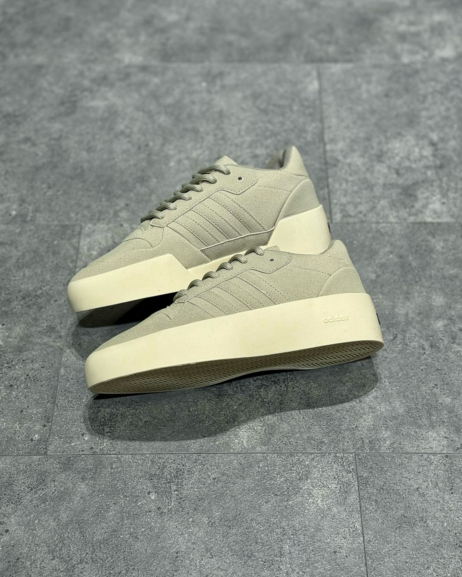 NIGO Fear of God x Adidas Originals Athletics Rivalry 86 Low Men's And Women's Models Non-Slip Wear-Resistant Low-Top Board Shoes #nigo97557