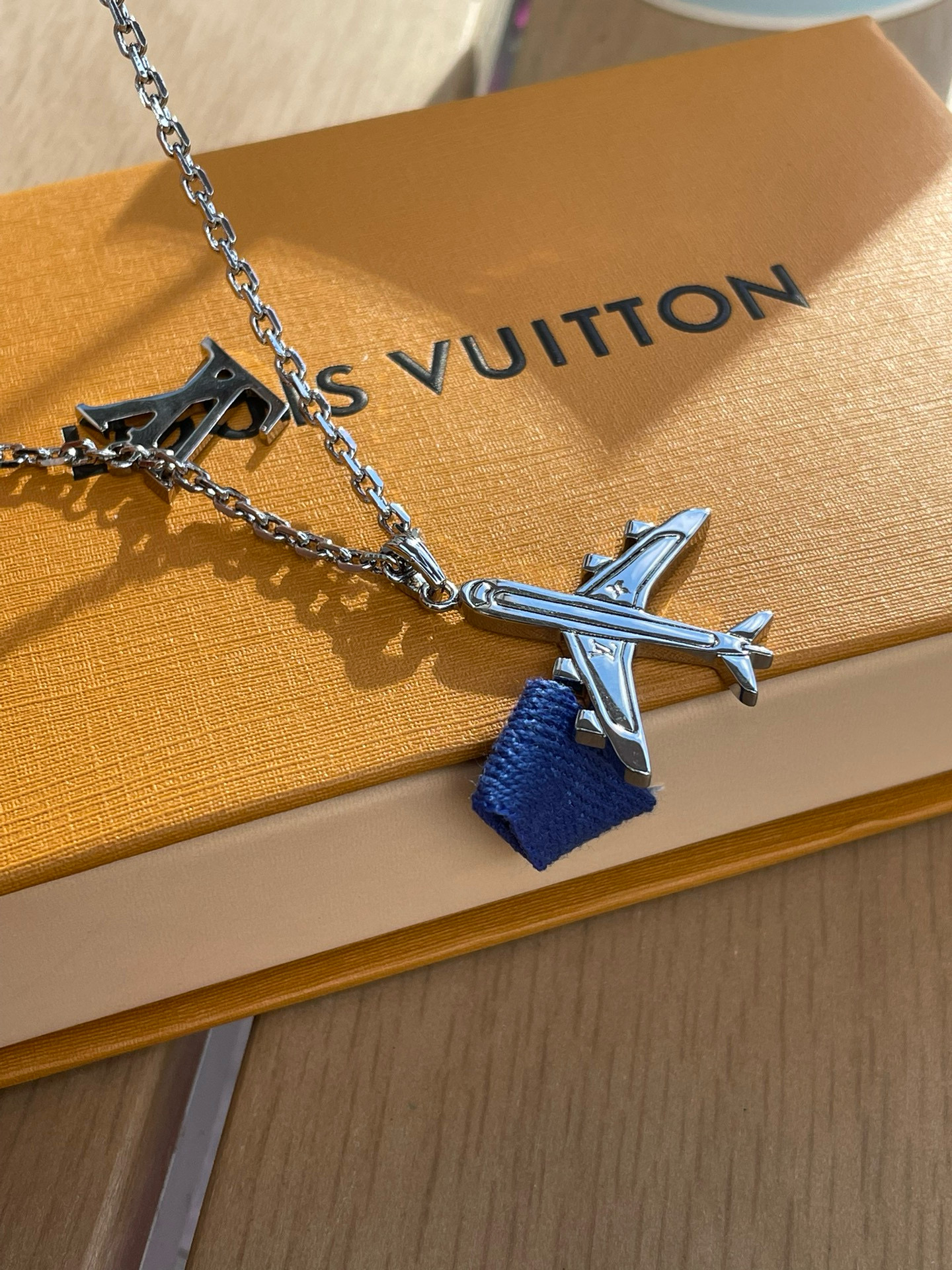 NIGO Louis Vuitton Men's Silver Simple Logo Metal Airplane Pattern Necklace Jewellery #nigo97724