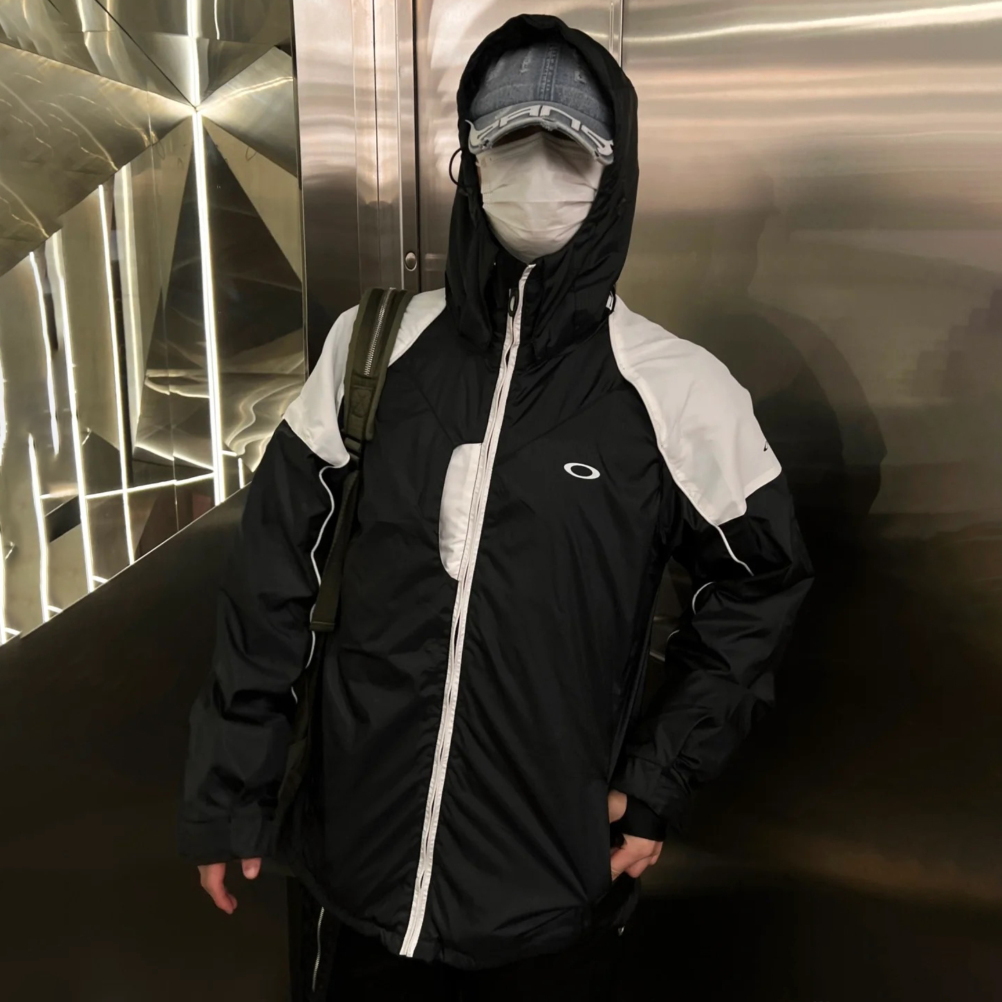 NIGO Oakley Men's And Women's 2-in-1 Windproof And Waterproof Suit Outdoor Hooded Jacket #nigo97897