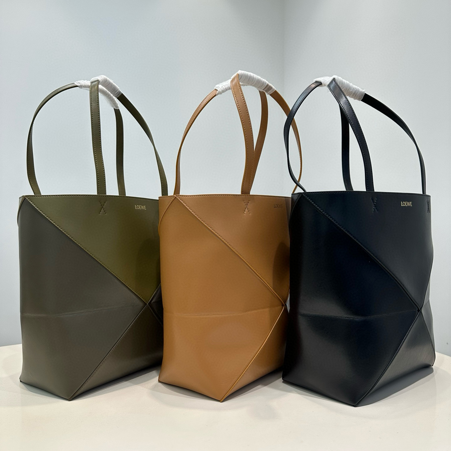 NIGO Loewe Puzzle Fold Women's Solid Embossed Logo Folding Glossy Tote In Shiny Calfskin Shopping Handbag Bag Bags #nigo98198