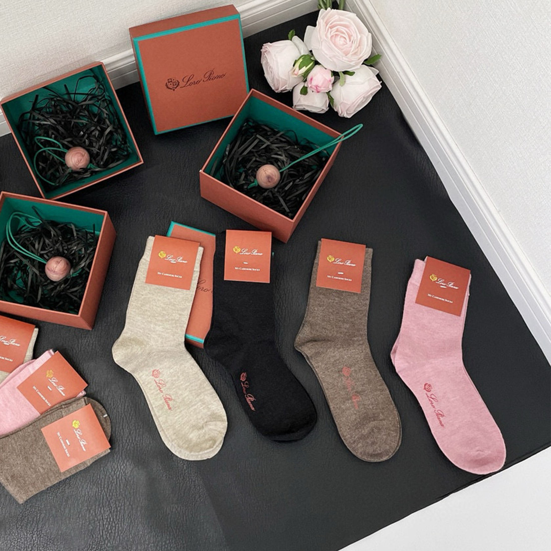NIGO Loro Piana Women's Men's Four Seasons Cashmere Socks Four Pairs In A Box High Quality Four Color Socks #nigo98291