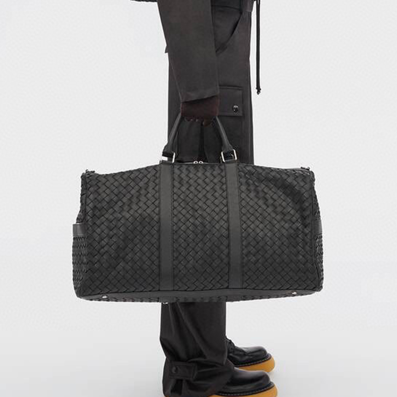 NIGO Bottega Veneta Men's Solid Color Cowhide Woven Travel Bag Removable Inner Bag Fashion Large Handbag Crossbody Bag Ngvp #nigo7791