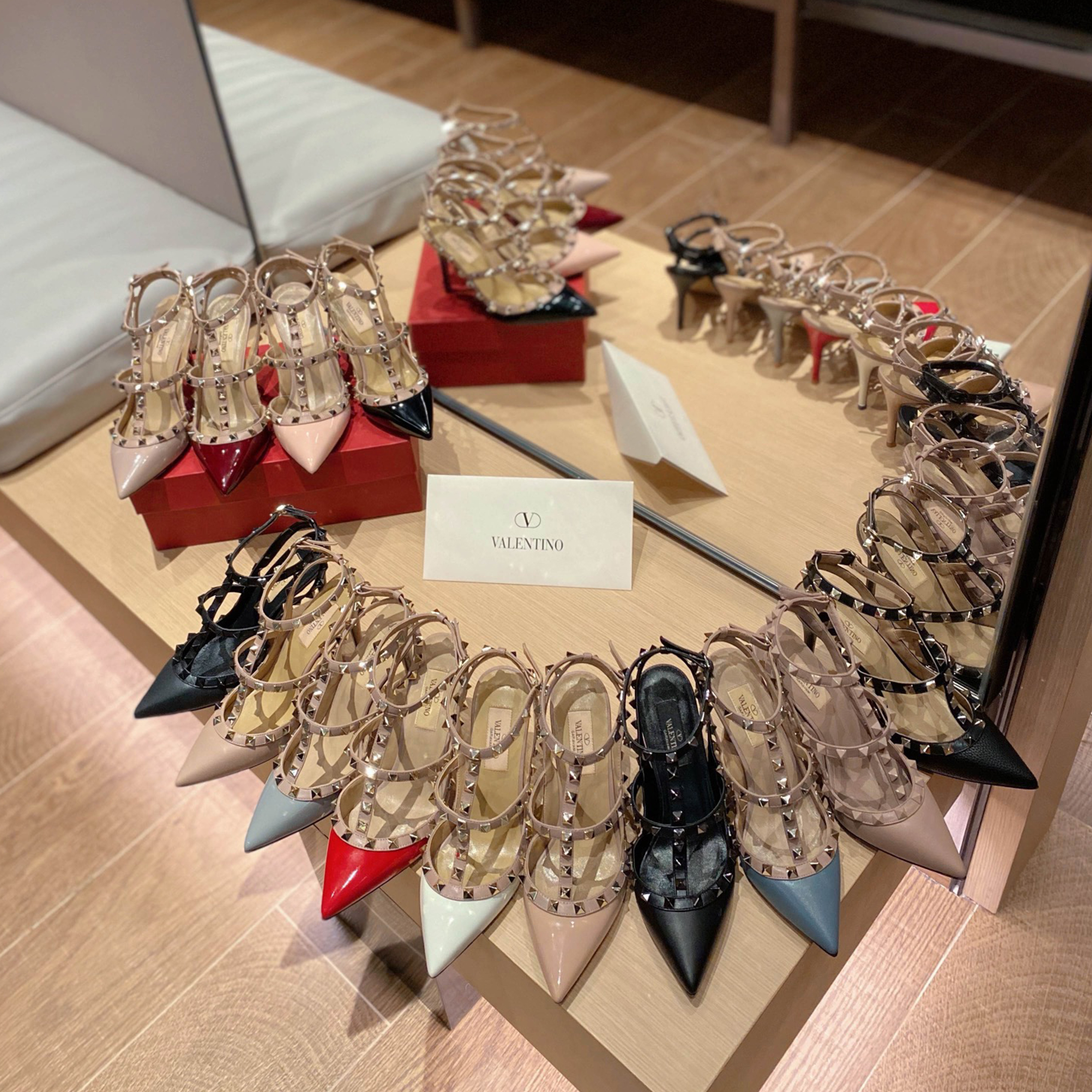 NIGO Valentino Women's Spring And Summer Rivets Cowhide High Heels Mirror Patent Leather Sheepskin Lining High Heels #nigo98361