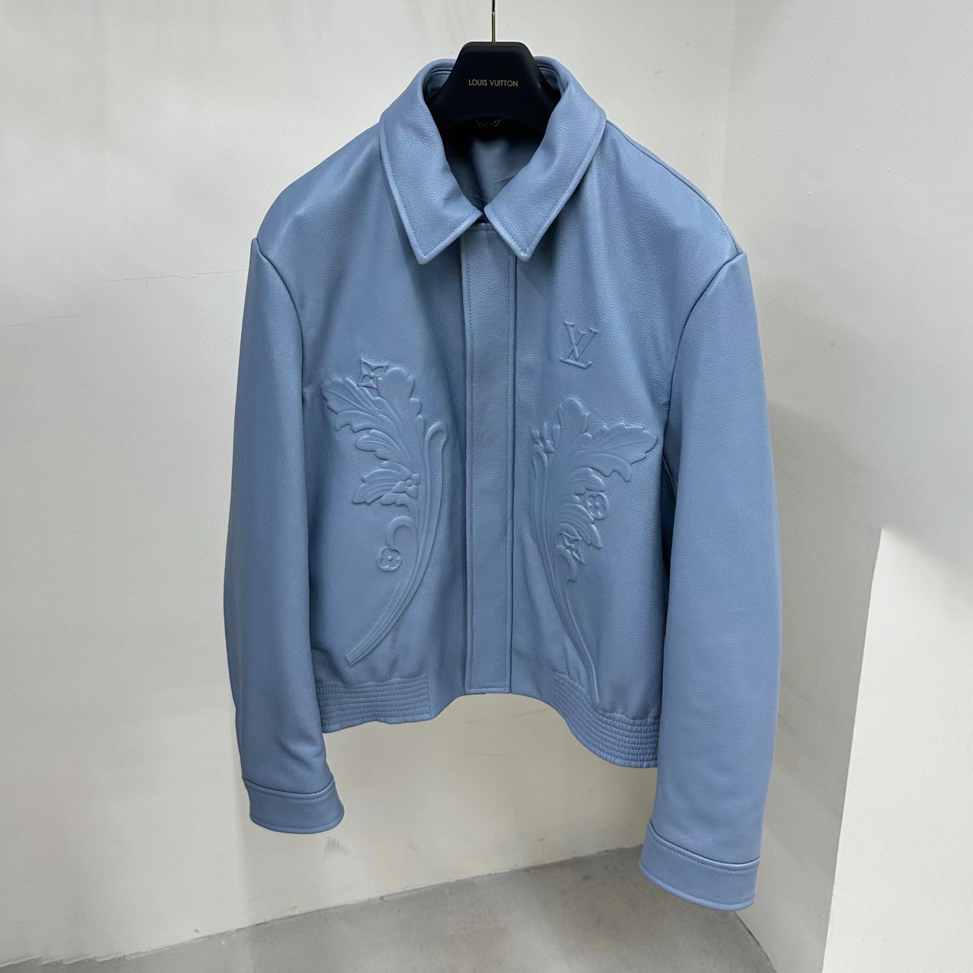 NIGO Louis Vuitton Men's Autumn and Winter Embossed Logo Solid Color Zipper Calf Leather Jacket #nigo98474