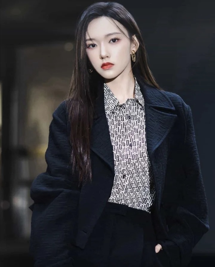 NIGO Fendi Women's Spring And Fall Full Print Lapel Single-Breasted Long-Sleeved Casual Silk Shirt #nigo98517