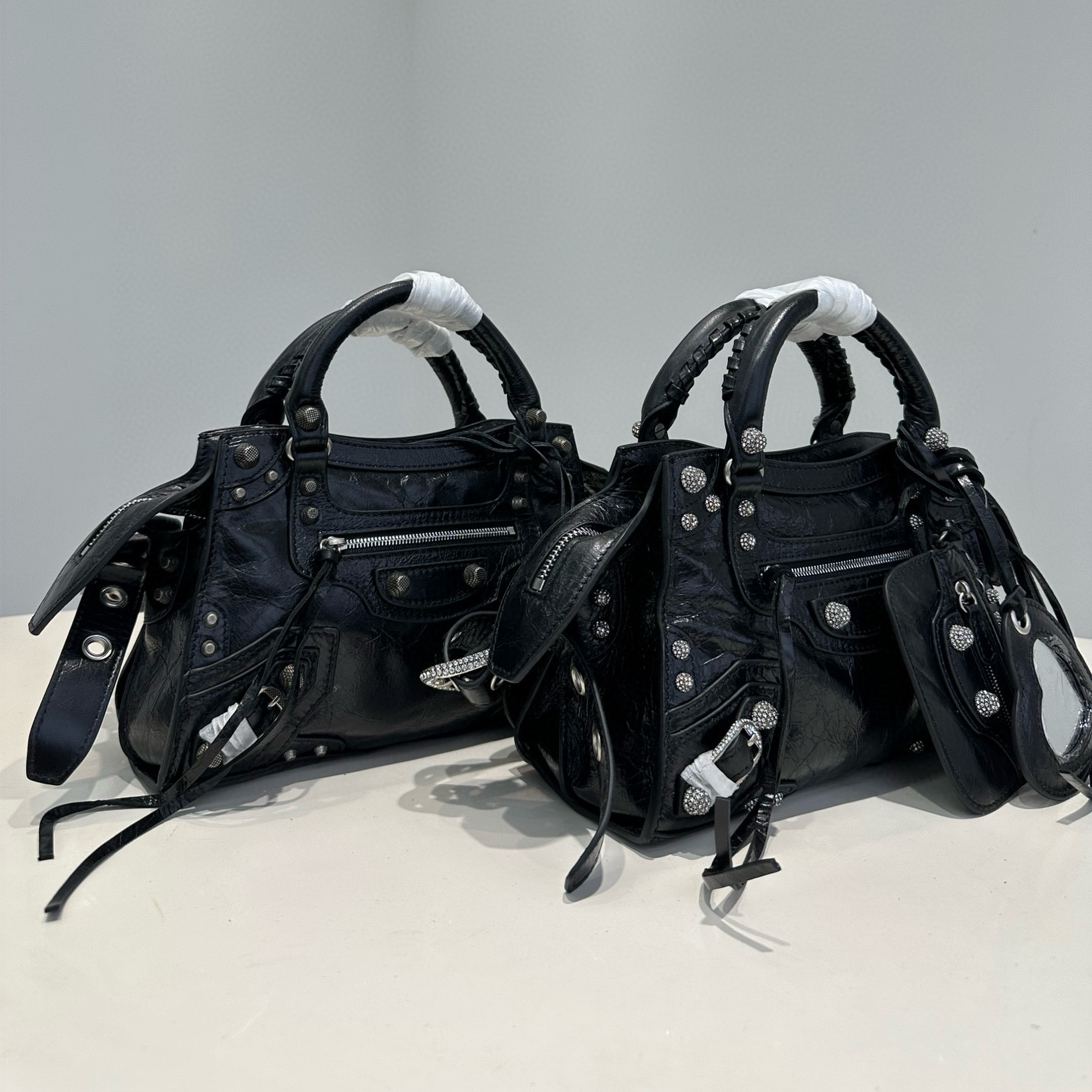 NIGO Balenciaga Men's And Women's Fashion Trend Black Metal Accessories Handbag Diagonal Hanging Bag Ngvp #nigo7924
