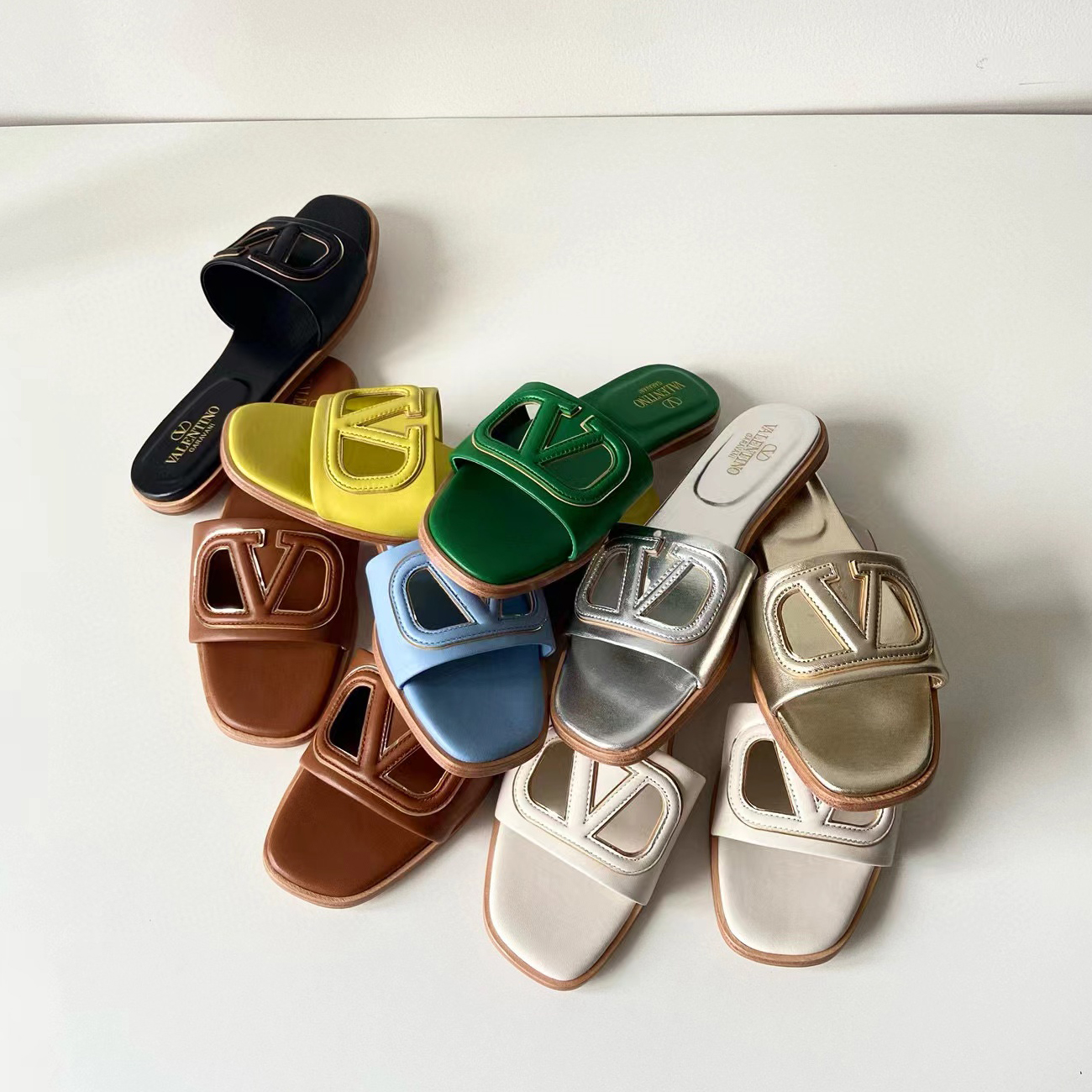 NIGO Valentino Women's Summer Solid Color Leather Flat Slippers Sandals Shoes #nigo99113