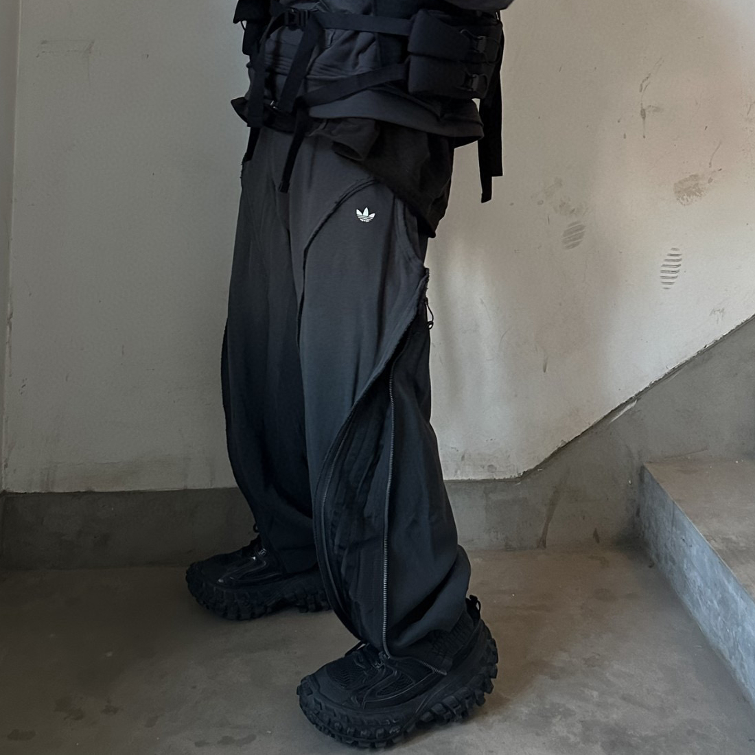 NIGO Adidas Originals X HAMCUS Men's Spring Autumn Black Cropped Drawstring Cotton Knit Sweatpants Pants #nigo98997