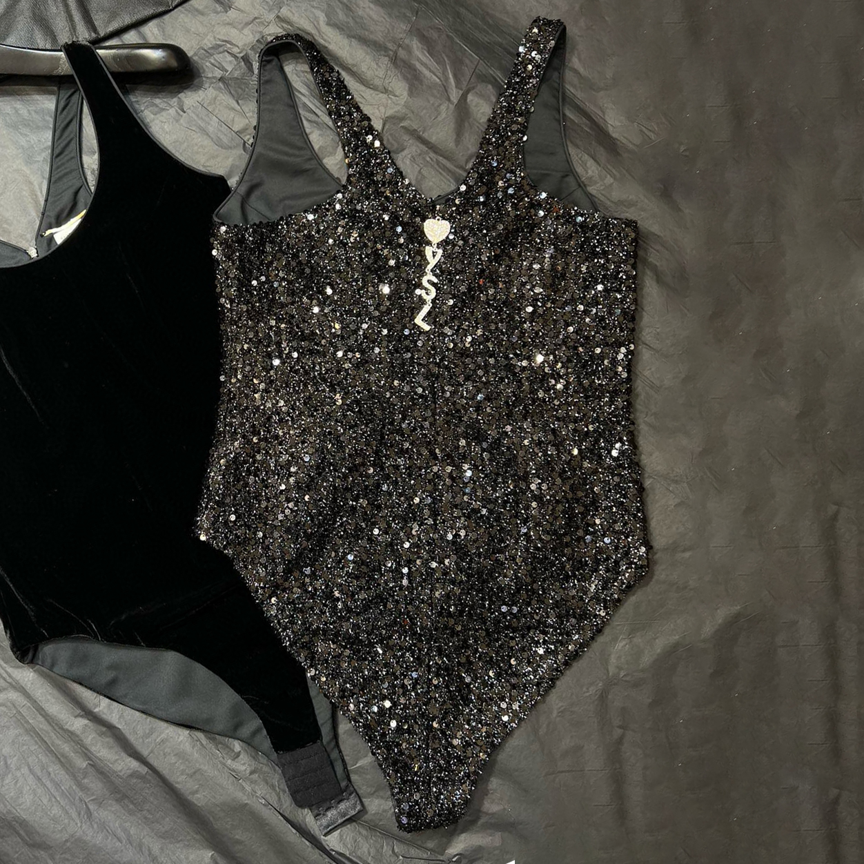 NIGO SAINT LAURENT Women's Fashion Sexy Solid Color Silk Velvet Sequins Slim Sleeveless One-piece Top Ngvp #nigo8252