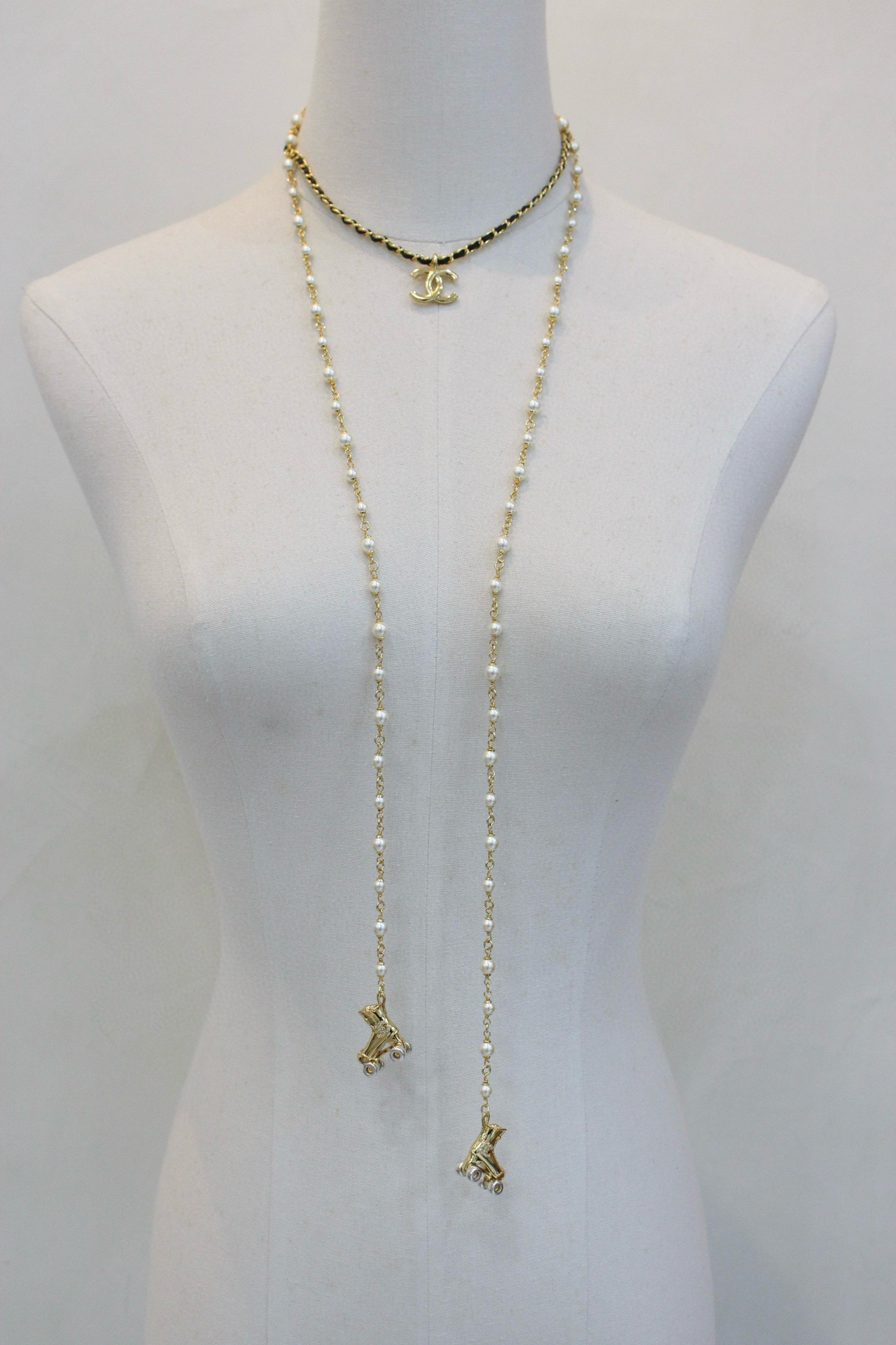 NIGO Chanel Women's Roller Skate Pendant Pearl Necklace Jewelry #nigo99253