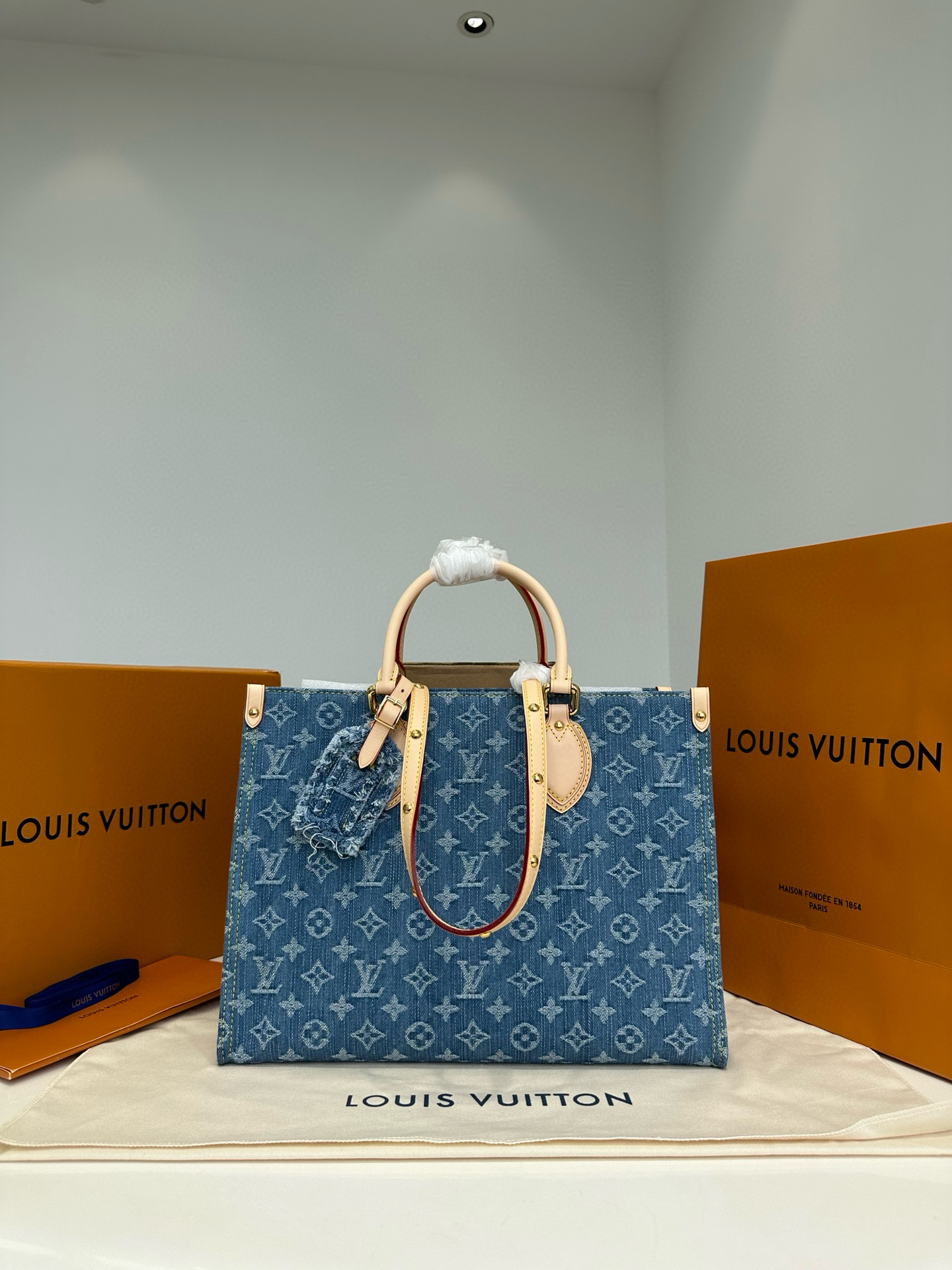 NIGO Louis Vuitton OnTheGo Women's Blue Denim Patchwork Cowhide Alphabet Print Shopping Bag Tote Bags #nigo99266