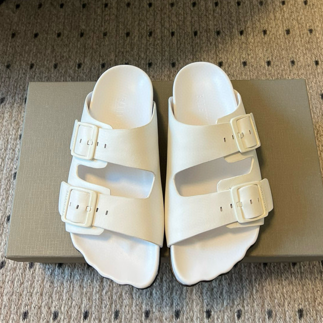 NIGO Balenciaga Men's Spring Summer Solid Color Sunday Sandals Casual Five Finger Boken Slippers Shoes #nigo99285