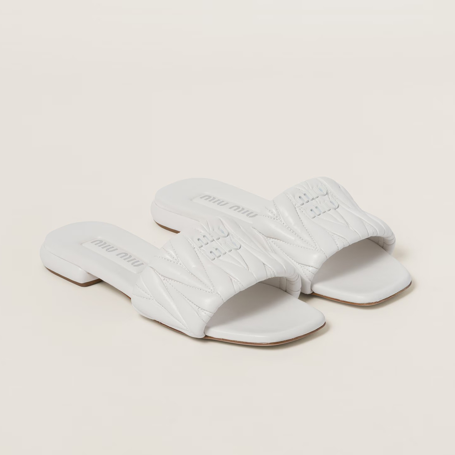 NIGO Miumiu Matelassé Women's Summer Solid Colour Soft Sheepskin Slipper Sandals Shoes #nigo99342