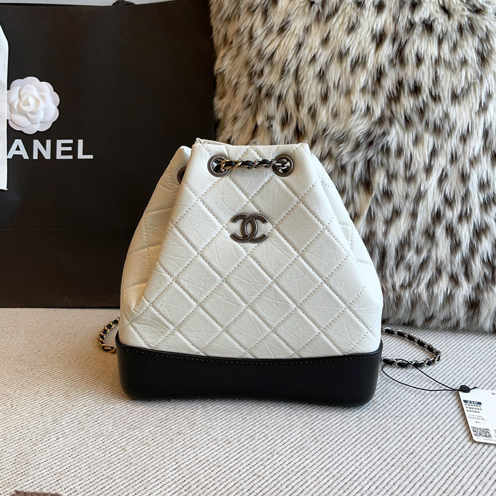 NIGO Chanel Gabrielle Women's Diamond Pattern Chain Drawstring Closure Calf Leather Shoulder Bag Bags #nigo99383