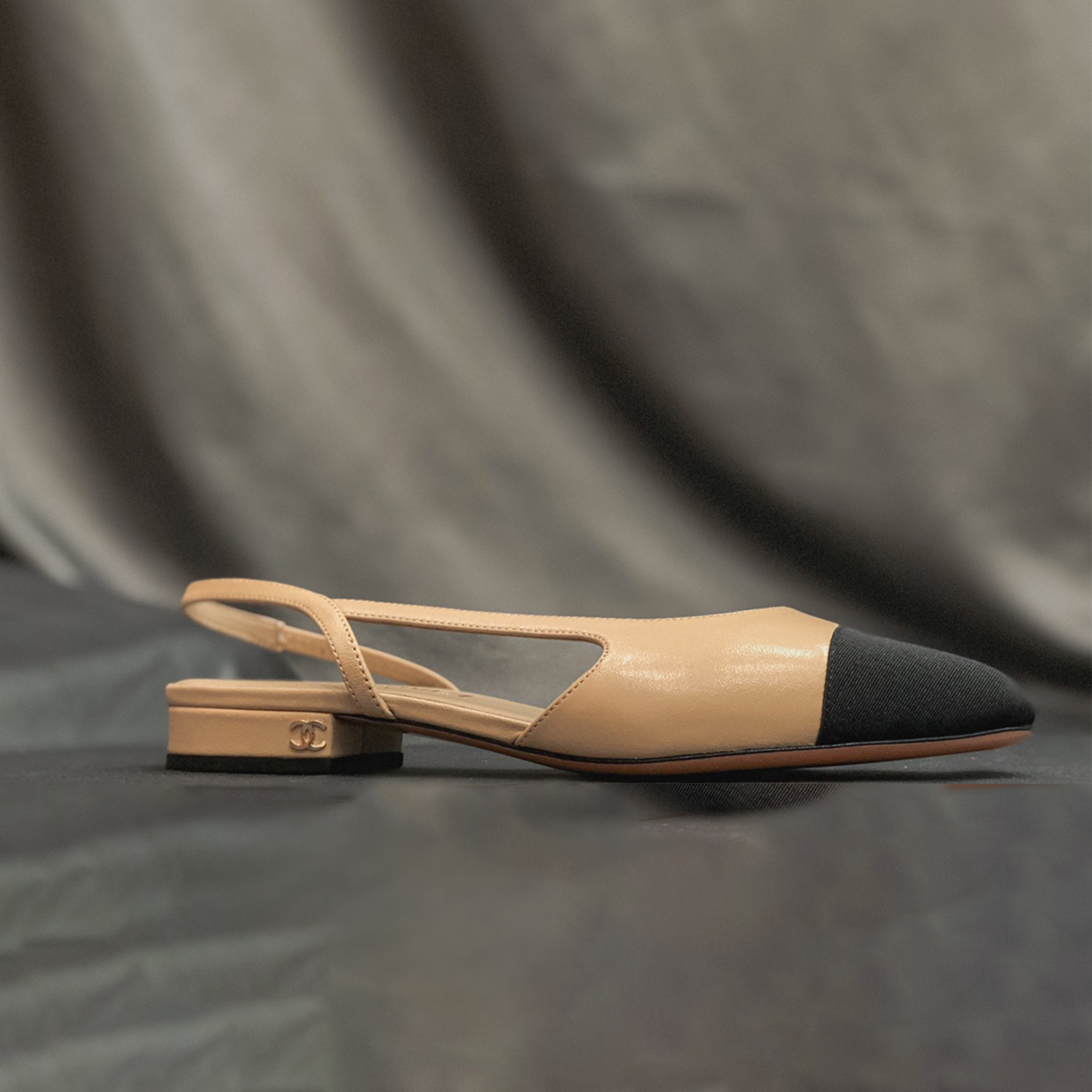 NIGO Chanel Spring/Summer Fashion Color Block Low Heel Sandals Sheepskin Thick Heel High Heels # nigo71248