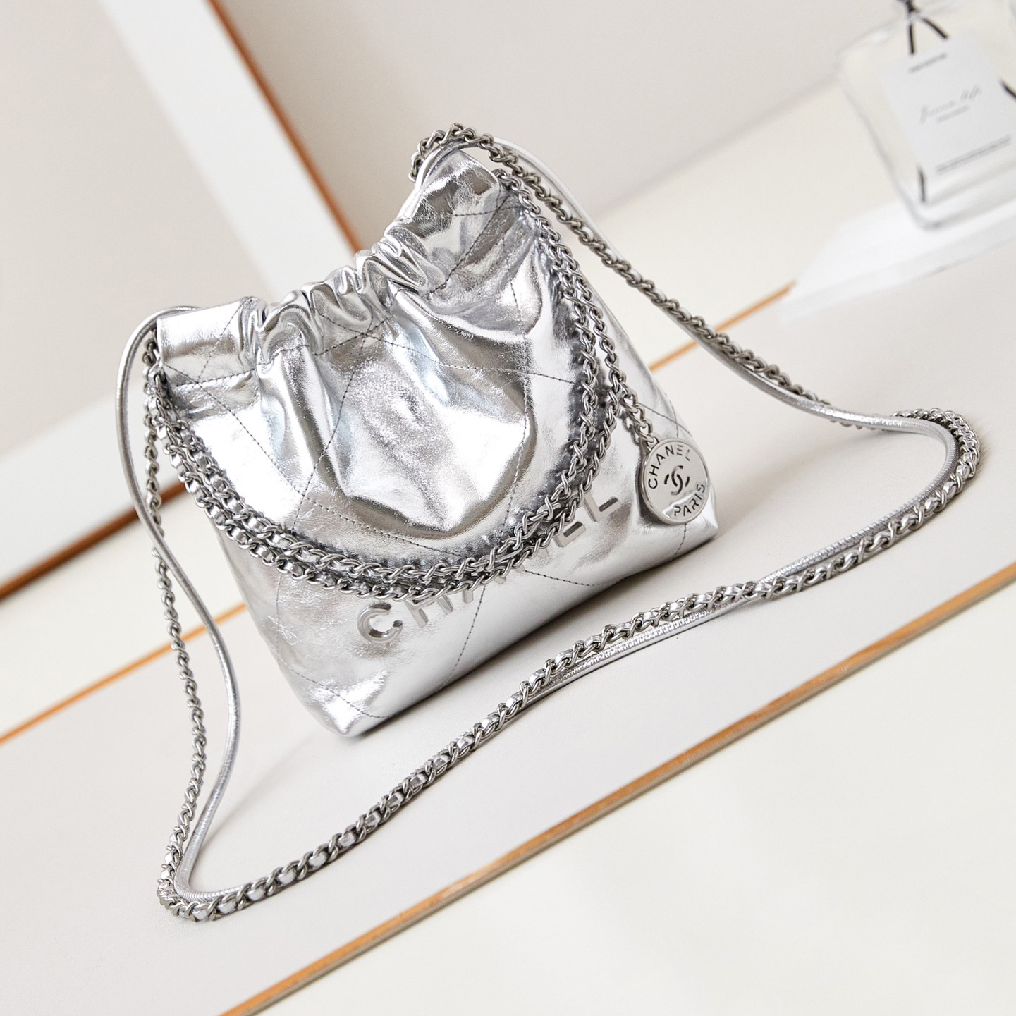 NIGO Chanel Women's Illusion Color Diamond Texture Chain Trash Bag Shoulder Crossbody Bag Bags #nigo99761