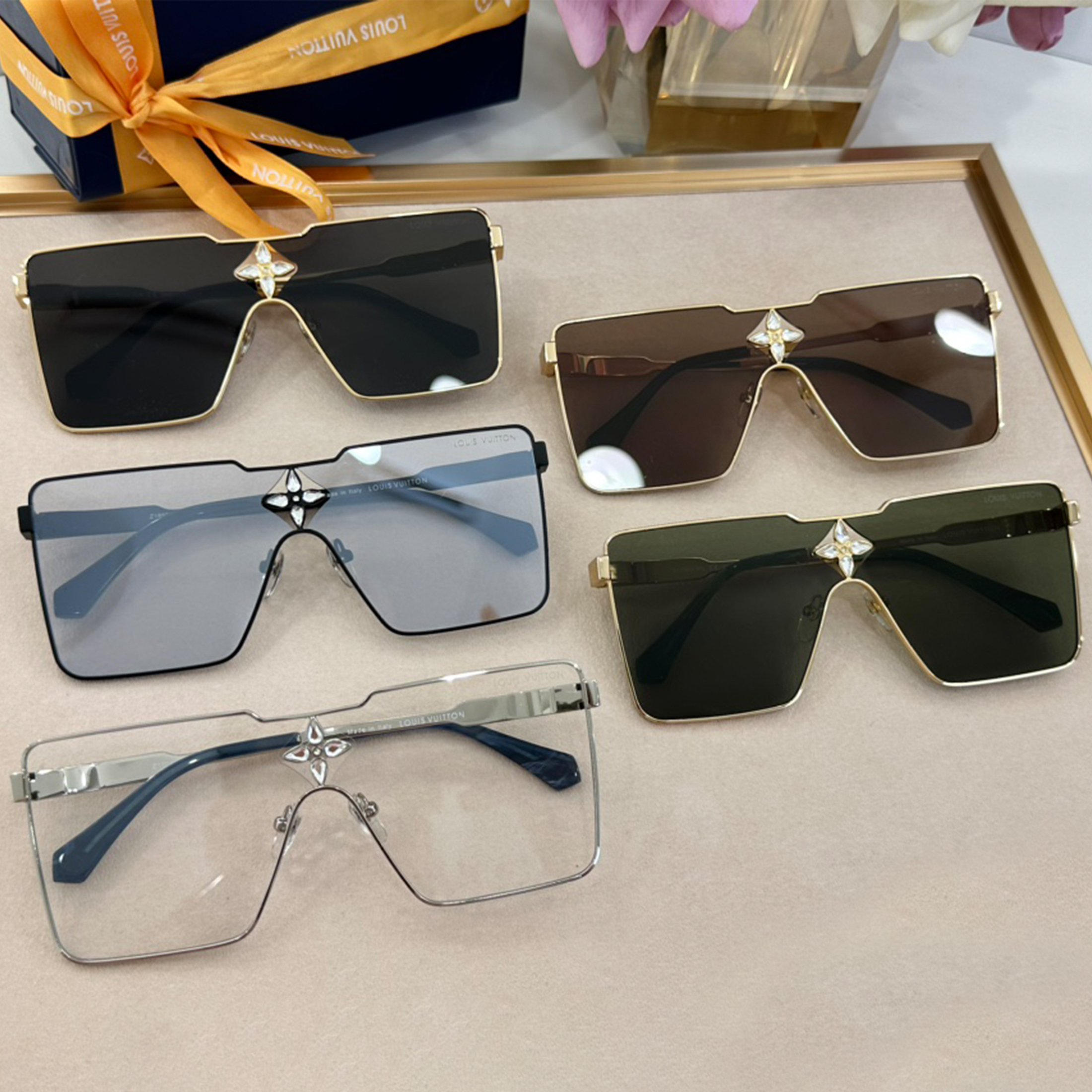 NIGO Louis Vuitton Men's And Women's Logo With Diamond Glasses Three-dimensional Metal Box, Elegant And Luxurious Sunglasses Accessories #nigo99817