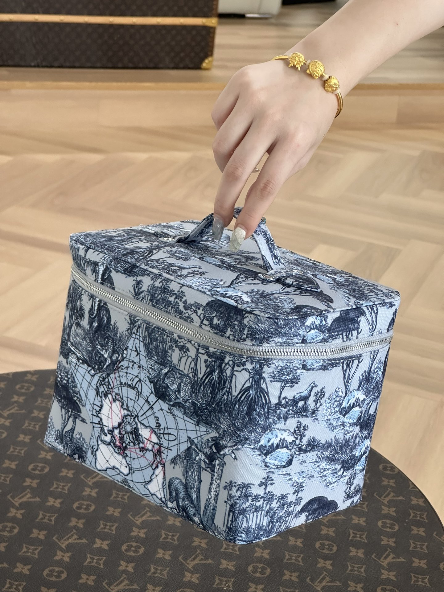 NIGO Dior Canvas Embroidery Handbag Fashion Trend Cosmetic Bag With Mirror Box Bags Ngvp #nigo8632