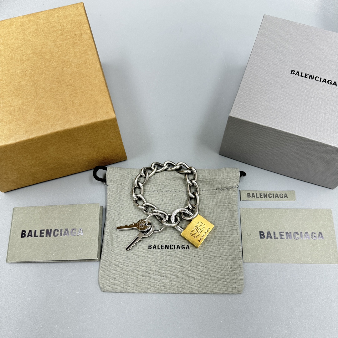 NIGO Balenciaga Key Lock Coarse Chain Bracelet Vintage High Street Fashion And Cool Accessories #nigo99948