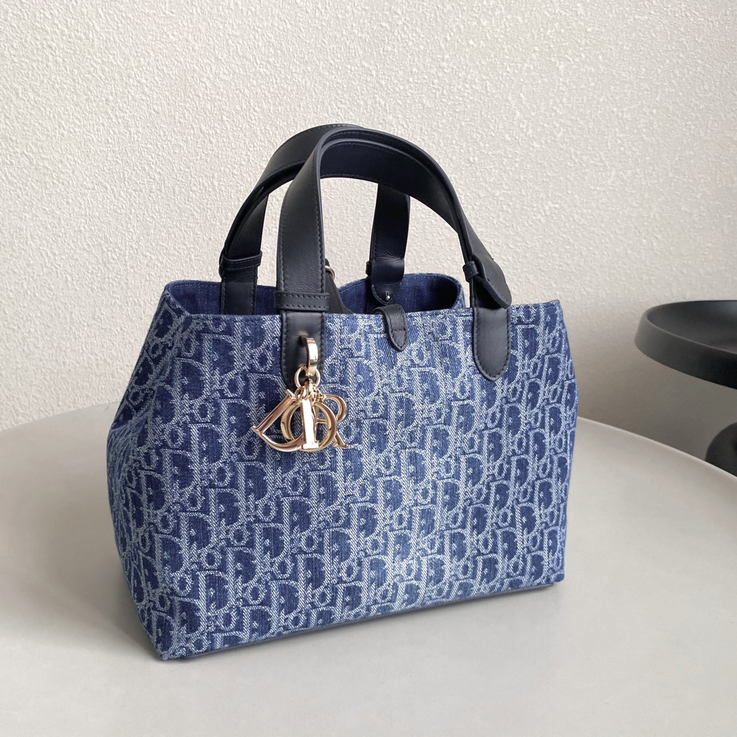 NIGO Large Dior Toujours Women's Blue Adjustable Handle Letter Pendant Oblique Jacquard Fabric Tote Bag Bags #nigo72161